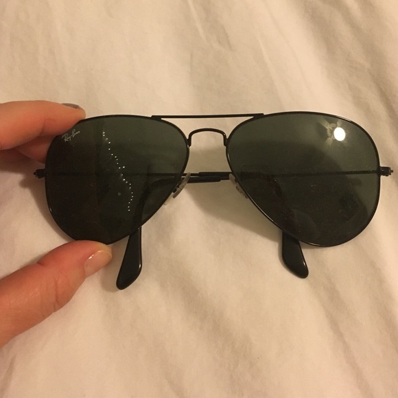 Black Rayban aviators, excellent condition