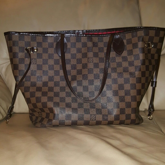 Authentic Louis Vuitton Damier Neverfull MM