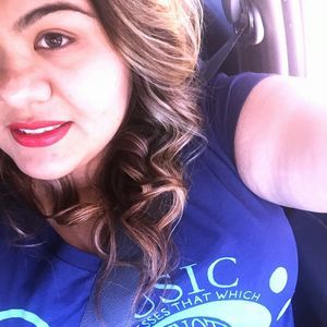 Meet your Posher, Becky