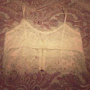 ✨SOLD PENDING PAYMENT✨ white lace bralette