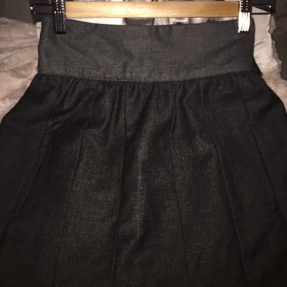 Preloved Handcut Butterfield Mini Skirt - Picture 2 of 3