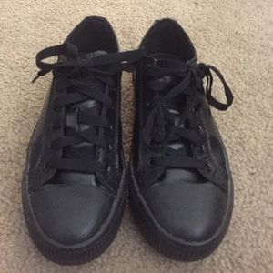 Black Tredsafe Slip Resistant Restaurant Shoes