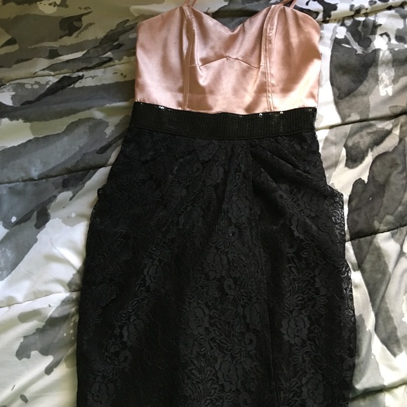 Strapless formal dress