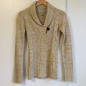 Cute wrapped one button sweater