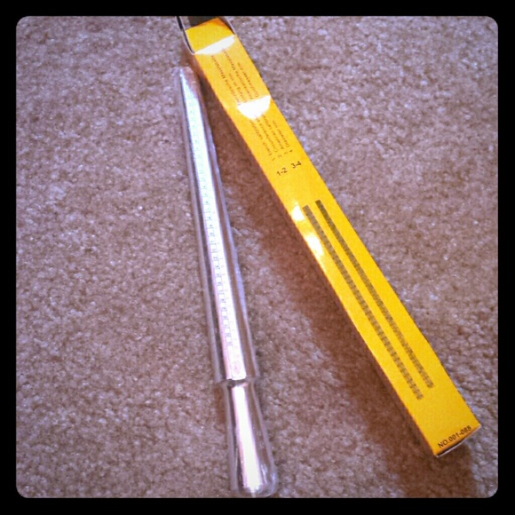 Metal ring sizer