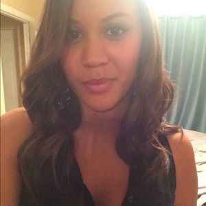 Meet your Posher, Marissa