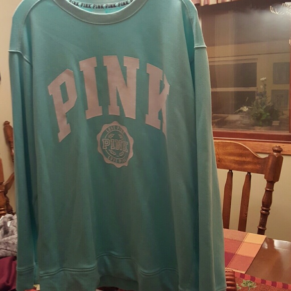 Pretty blue PINK pullover