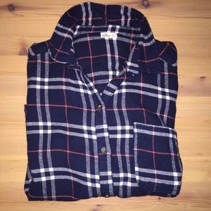 Hollister Navy flannel.