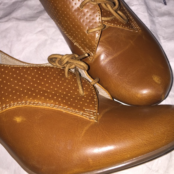 Swing Along Heel in Bourbon - Picture 3 of 4