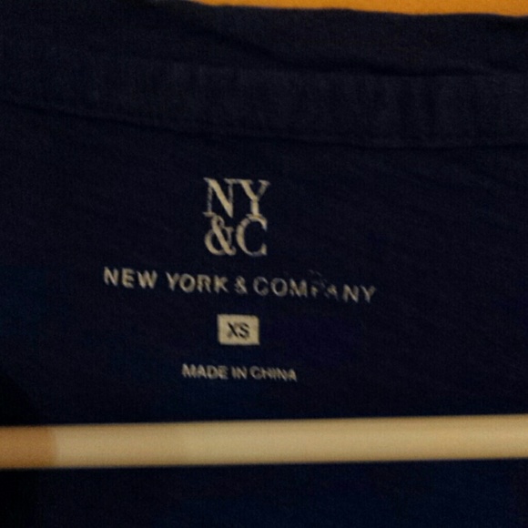 Simple tee - Picture 2 of 2