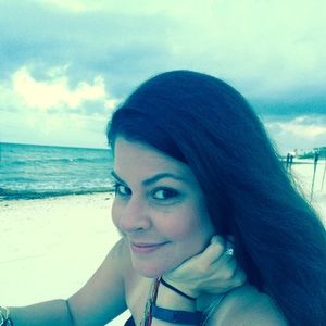 Meet your Posher, Jennifer