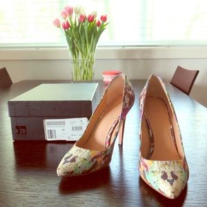 Joe's Jeans Shoes - Joe's Jeans Erika Pointy Toe Pump in Multi Joe's Jeans Shoes - Joe's Jeans Erika Pointy Toe Pump in Multi