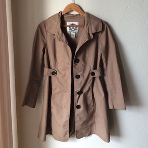 BB Dakota tan trench coat