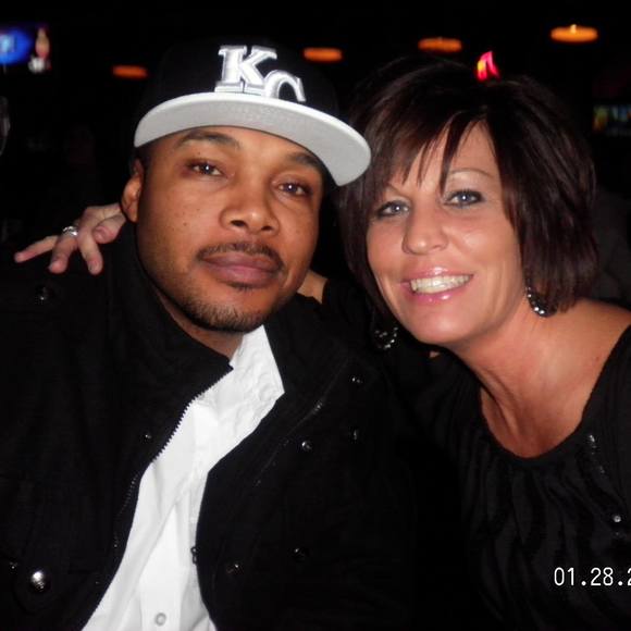 Meet your Posher, Jeanne - Picture 1 of 1