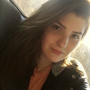 Meet your Posher, Anna