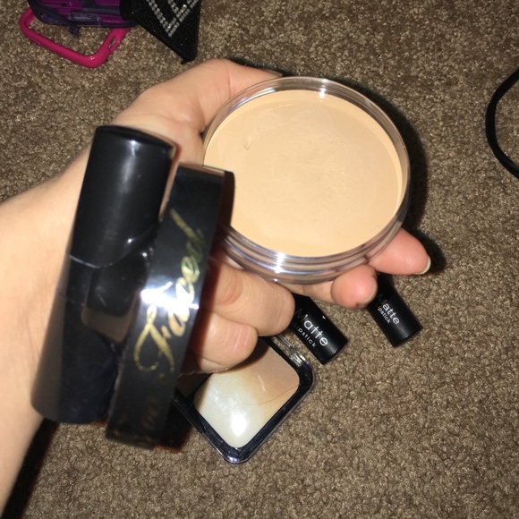 Makeup bundle - Picture 2 of 4
