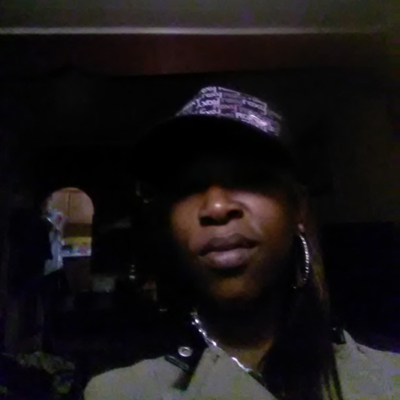 Meet your Posher, Janay - Picture 1 of 1