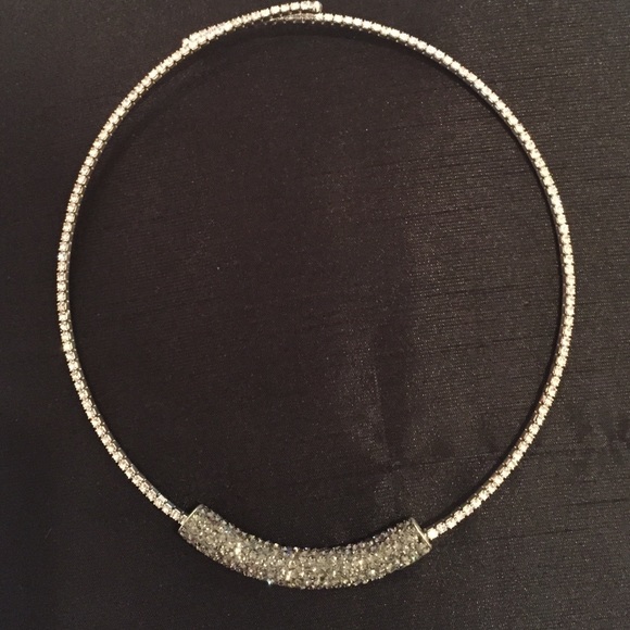 TODAY ONLY BUNDLE SET NECKLACE & RING!! - Picture 4 of 6