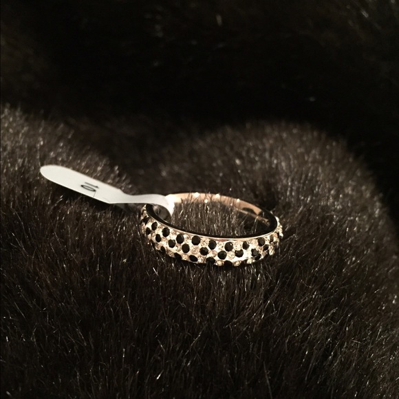 TODAY ONLY BUNDLE SET NECKLACE & RING!! - Picture 5 of 6