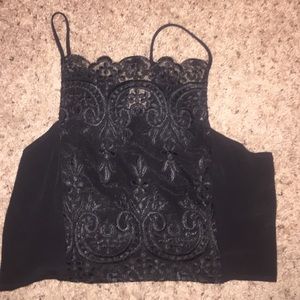 KENDALL AND KYLIE black crop top NWT OFFER ME