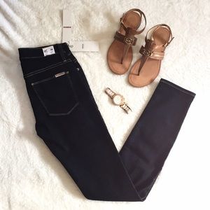 NWT Hudson💎 skinny jeans- dark wash