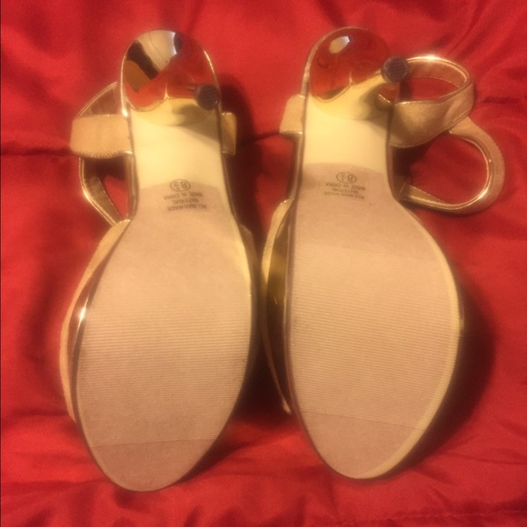 Shoes - Picture 2 of 2