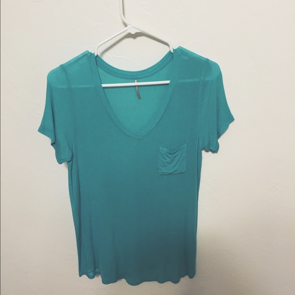 simple teal v-neck tee.