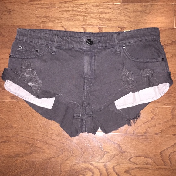 Bdg urban outfitters super short cut off shorts