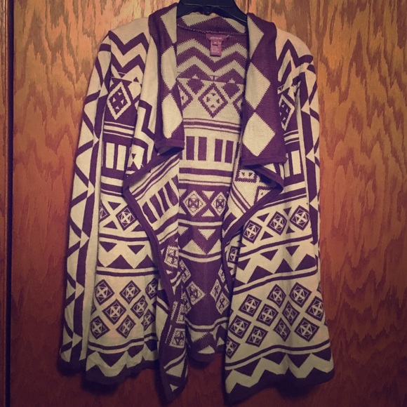 Olivia M. Cream and Purple Abstract Cardigan✨