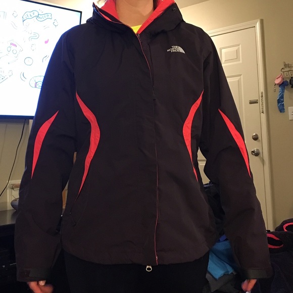 Must read!! The North Face two-in-one coat!