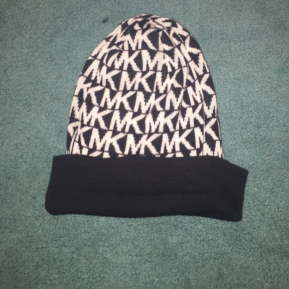 Michael Kors White & Black Beanie