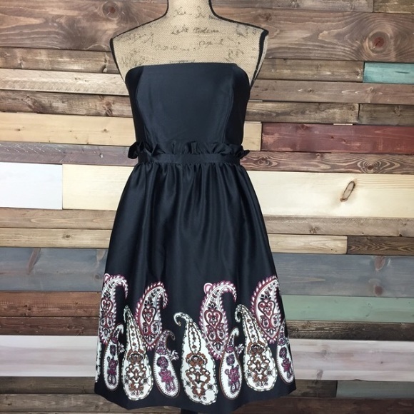 Kensie Dresses & Skirts - Kensie Black Fit & Flare Paisley Print Dress - S