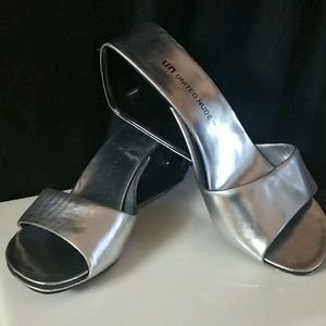 United Nude Mobius Mid sandal