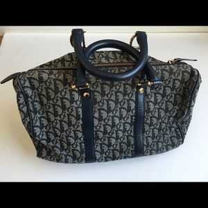 Dior logo bag