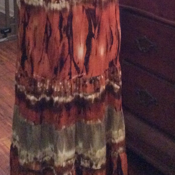 Skirt - Picture 3 of 4