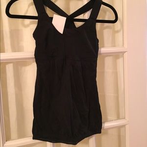 Lululemon Run: Stuff Your Bra Tank