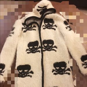 Skull pattern sweater
