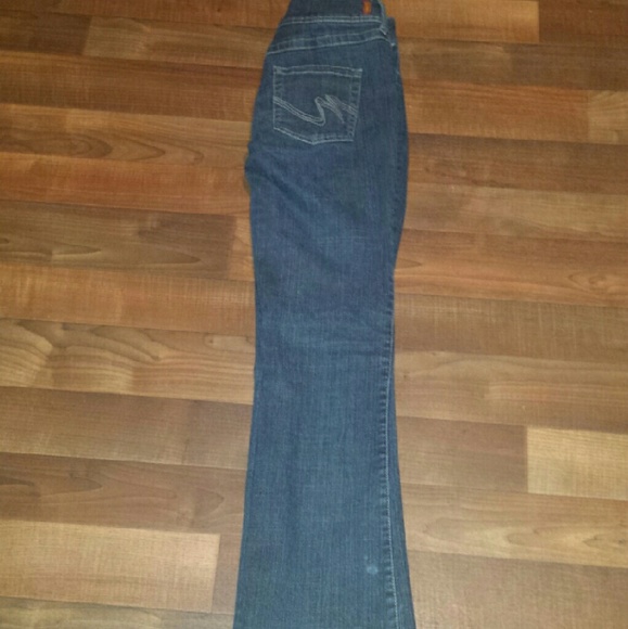 Jeans - Picture 2 of 3