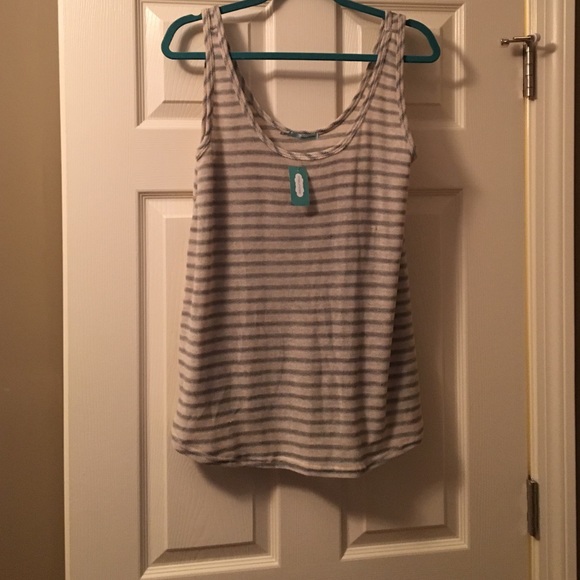 Super cute grey tank