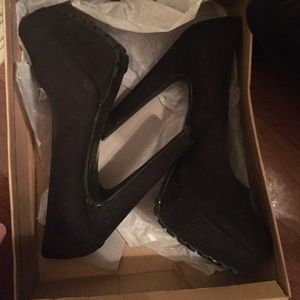 Brand new heels NIB