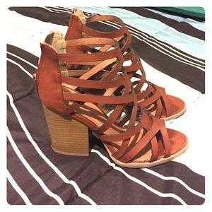 Qupid sandals! Size 7! Color: brown burnish