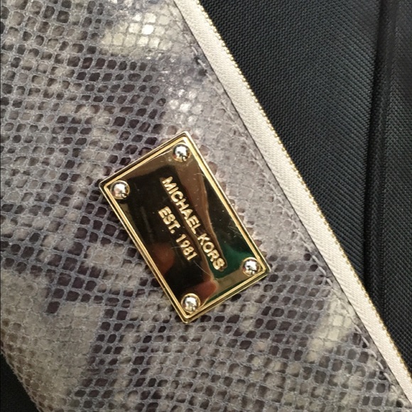 Snake skin Michael kors wallet