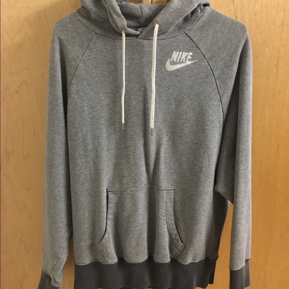 Nike sweatshirt