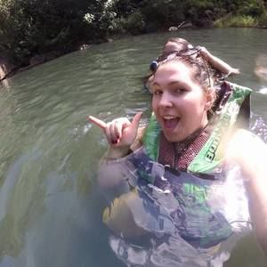 Meet your Posher, Grace