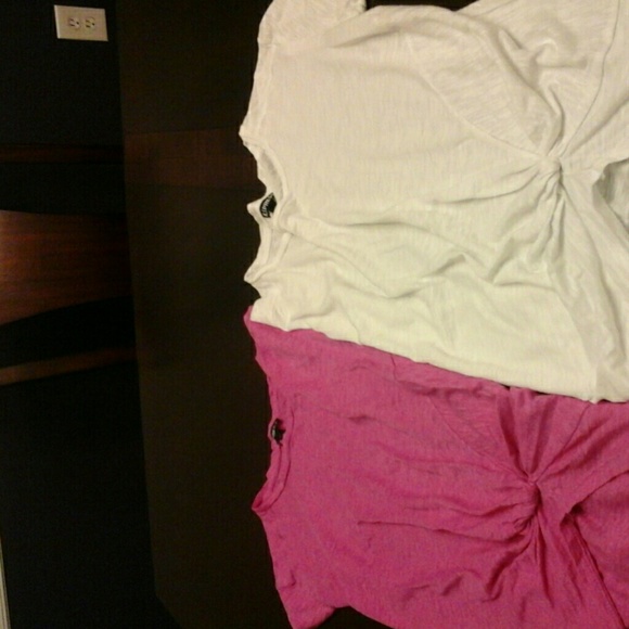 2 short sleeve shirts