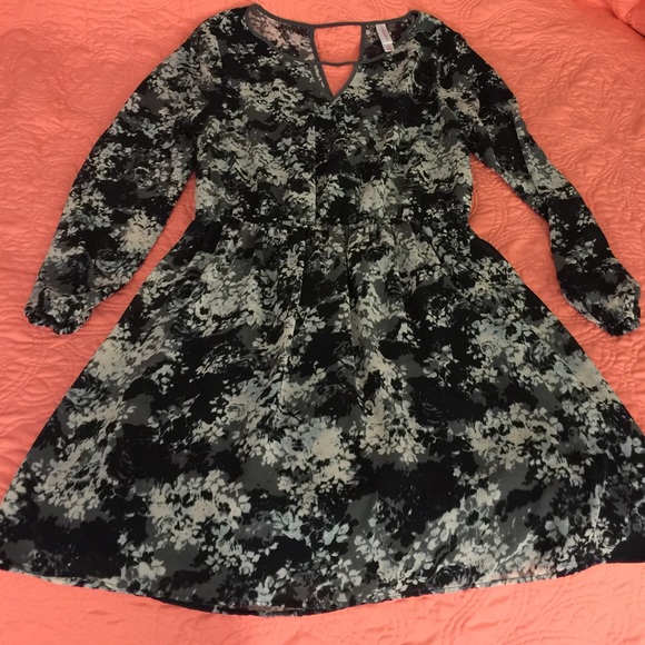 Xhilaration Long Sleeved Dress