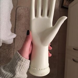 Hand ring holder
