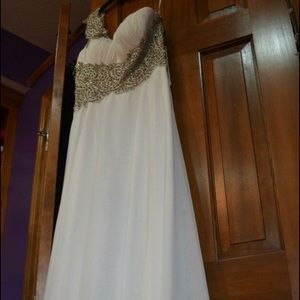 Sherri Hill white prom dress