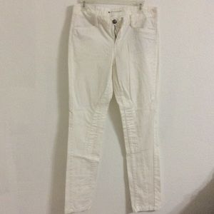 BCBG Maxazria White Skinny Leg Jeans