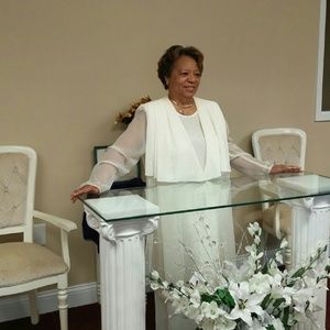 Meet your Posher, Frances